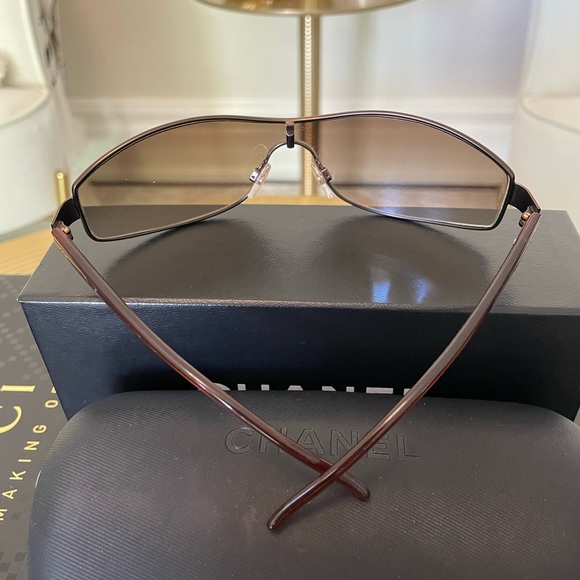 Chanel Sunglasses - Picture 8 of 8